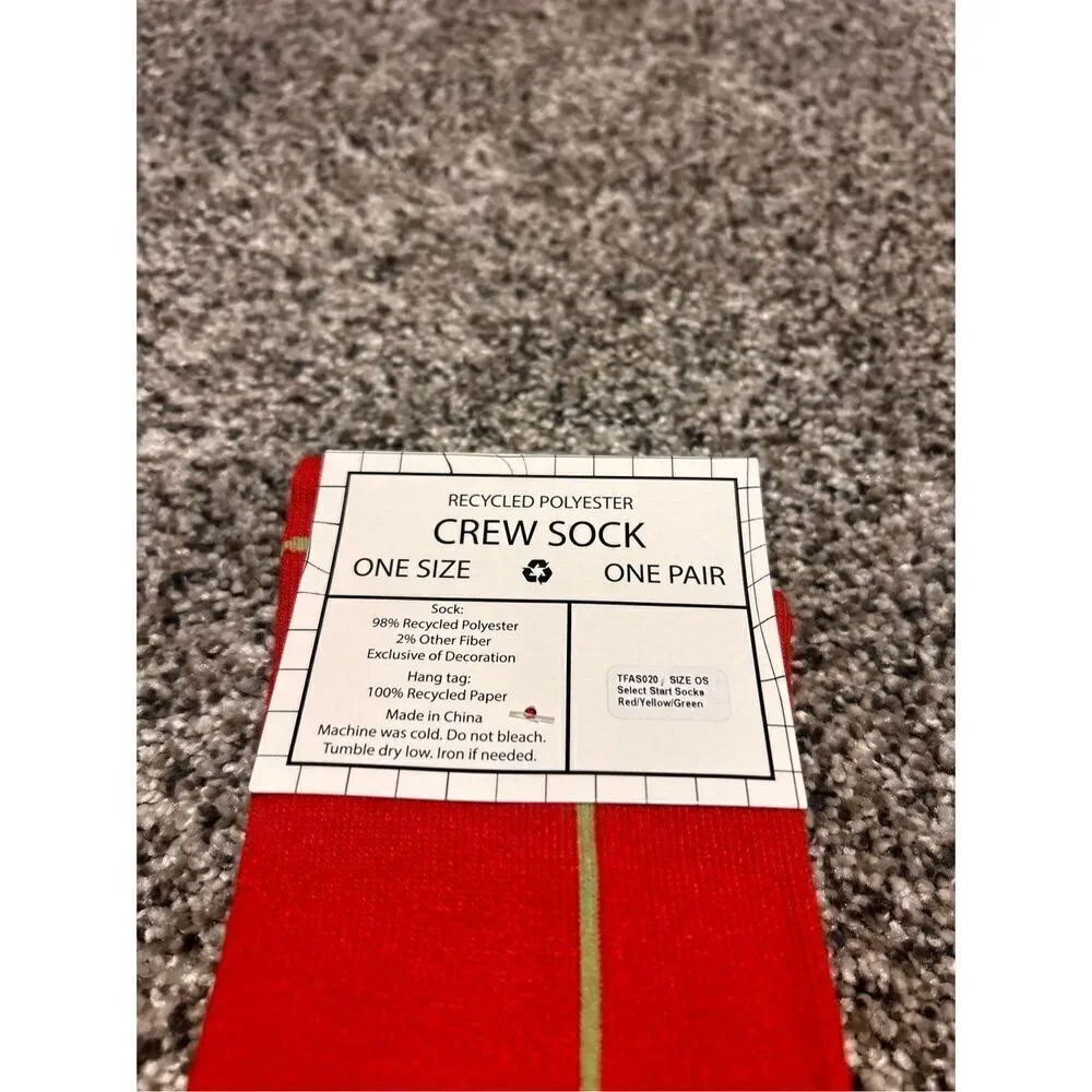 Select start red crew socks C27-19